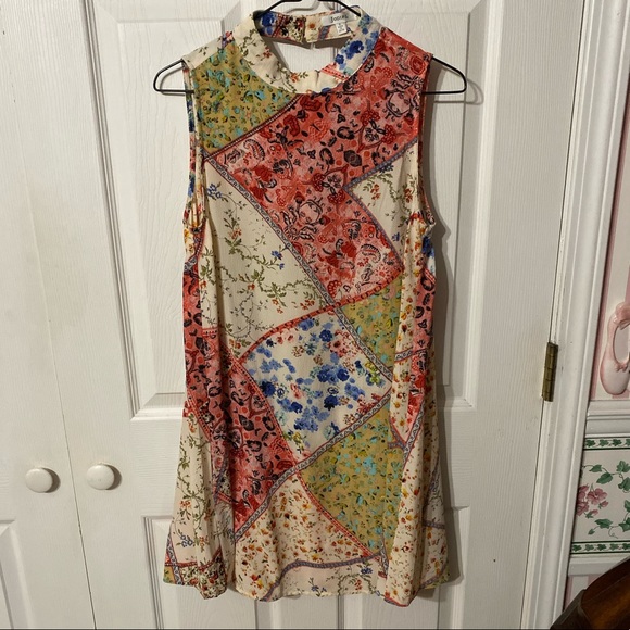 Pattern dress - Picture 2 of 3